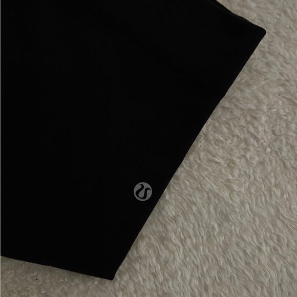 ❌SOLD❌ 🖤LULULEMON Clam Digger wide legged capri pants | SIZE 6 - Picture 10 of 13